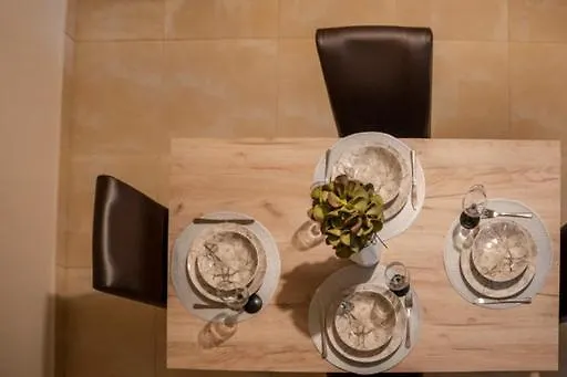 Апартаменты Chara's Luxury *