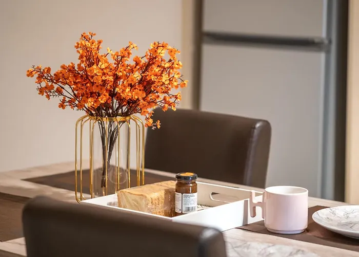 Chara's Luxury 아파트 칼람파카