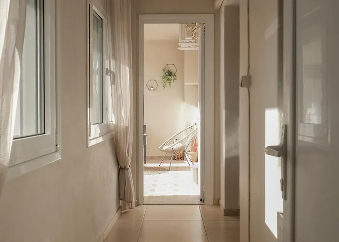 Chara's Luxury 아파트 칼람파카